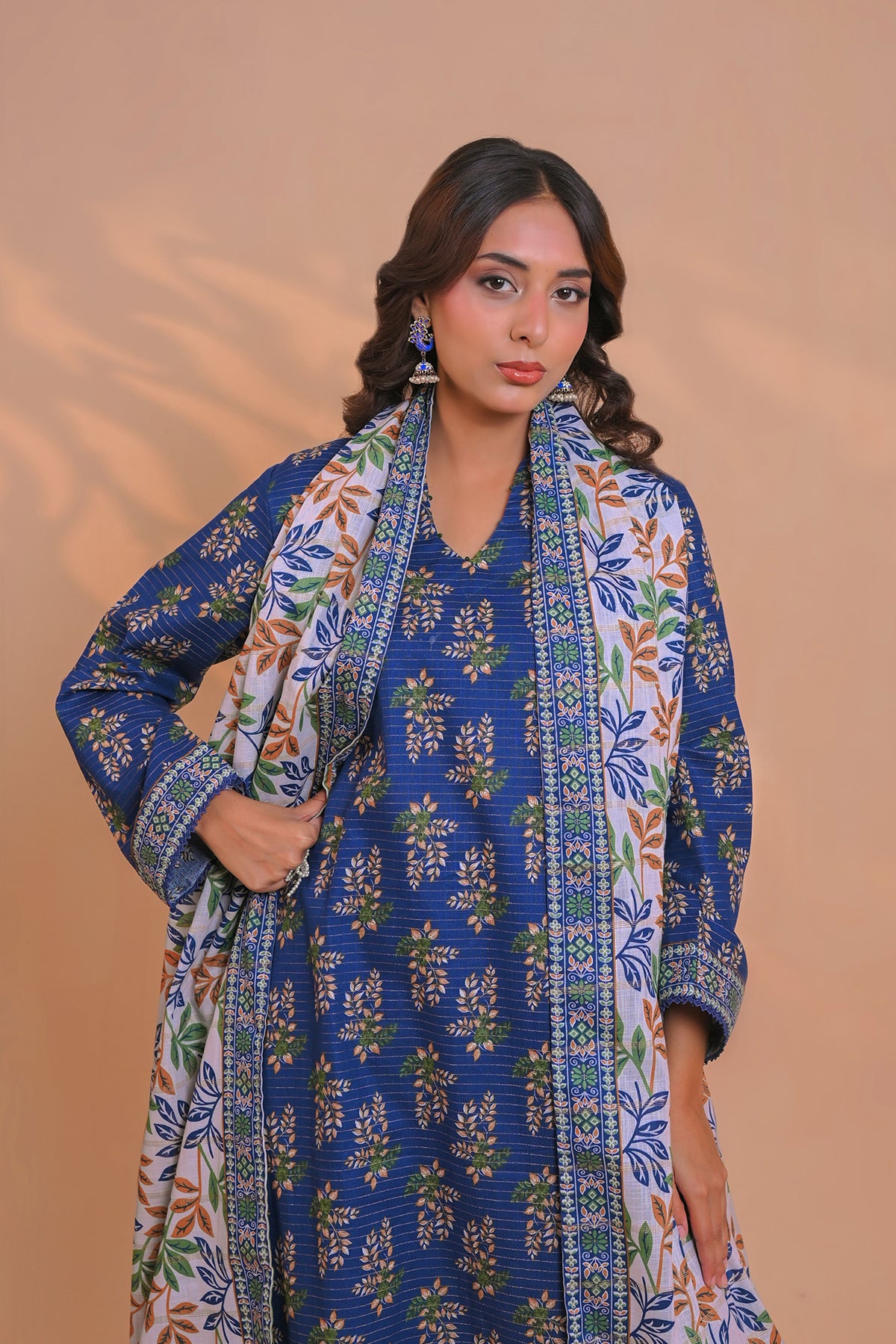 Royal blue unstitched 3 Pcs Khaddar suit for women with printed off-white shawl