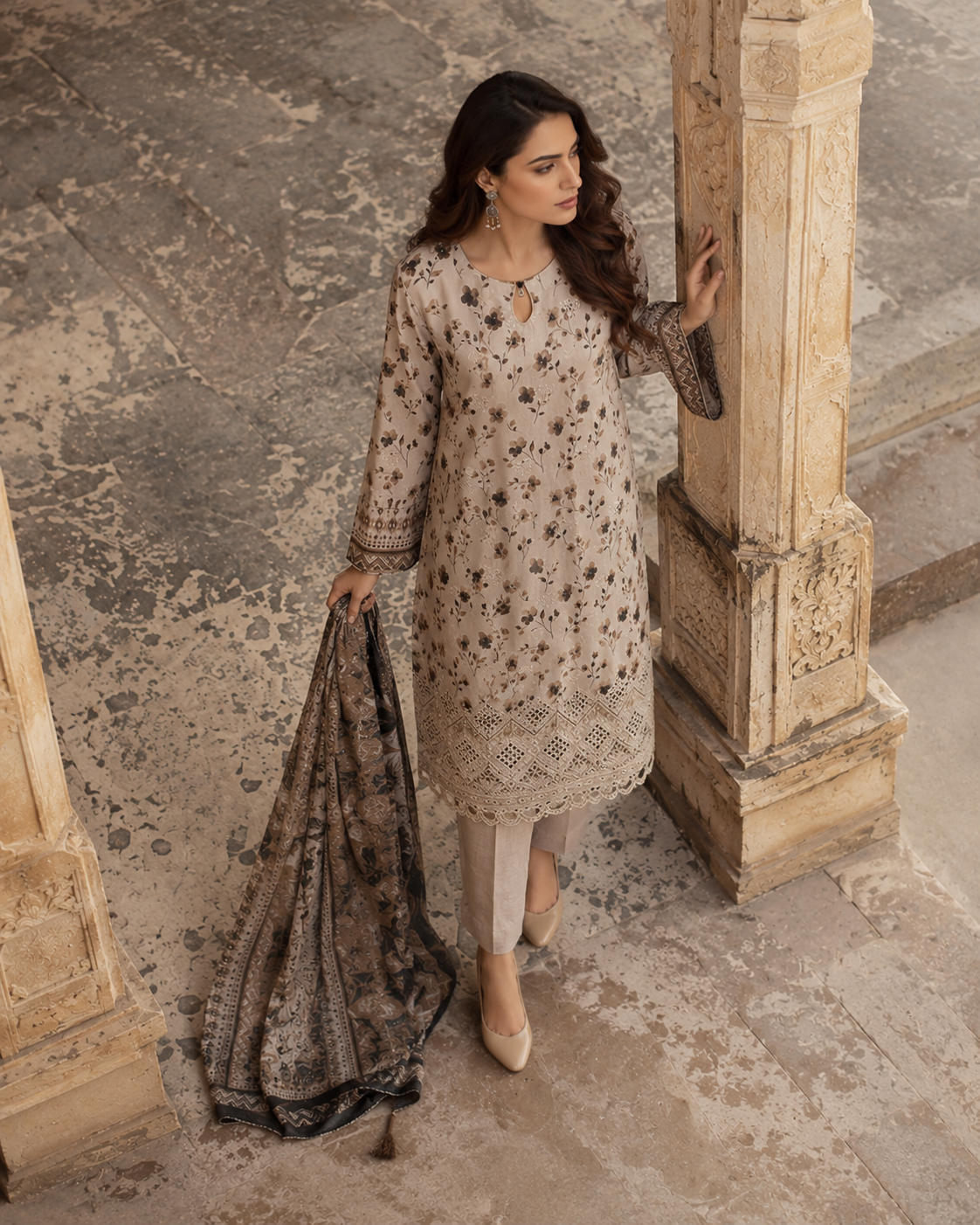 Beige schiffli lawn suit, unstitched three-piece